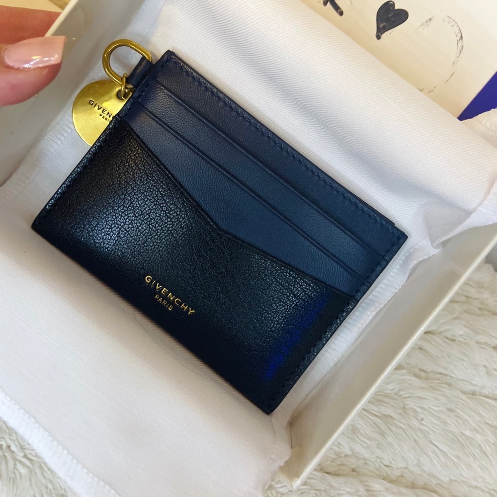 💖Givenchy Edge Card Holder